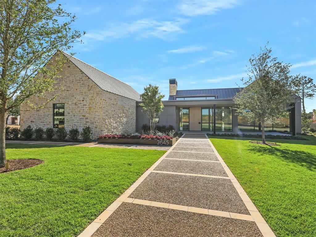 Property Photo: 2645 Magnolia Circle TX 76262