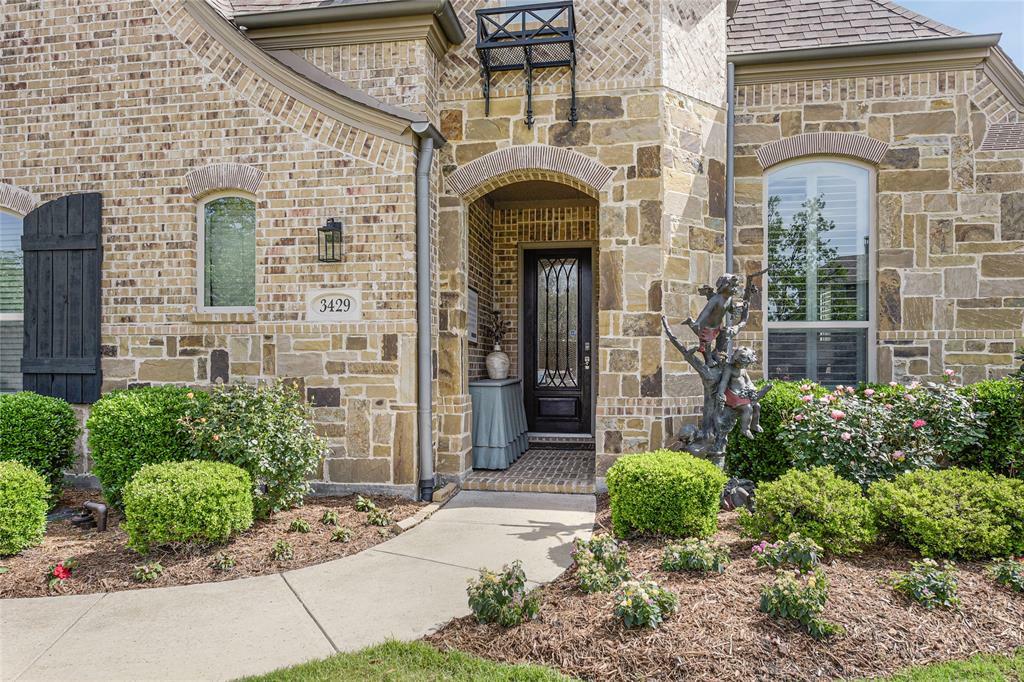 Property Photo: 3429 Lochside TX 75056