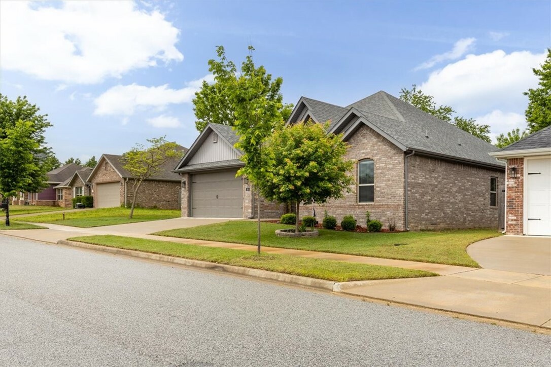 Property Photo: 505 N Sabine Pass Road AR 72704