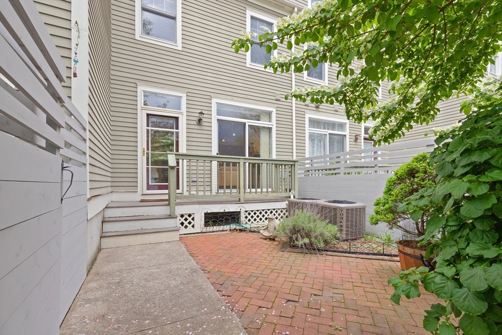 Property Photo:  177 Pemberton St 11  MA 02140 