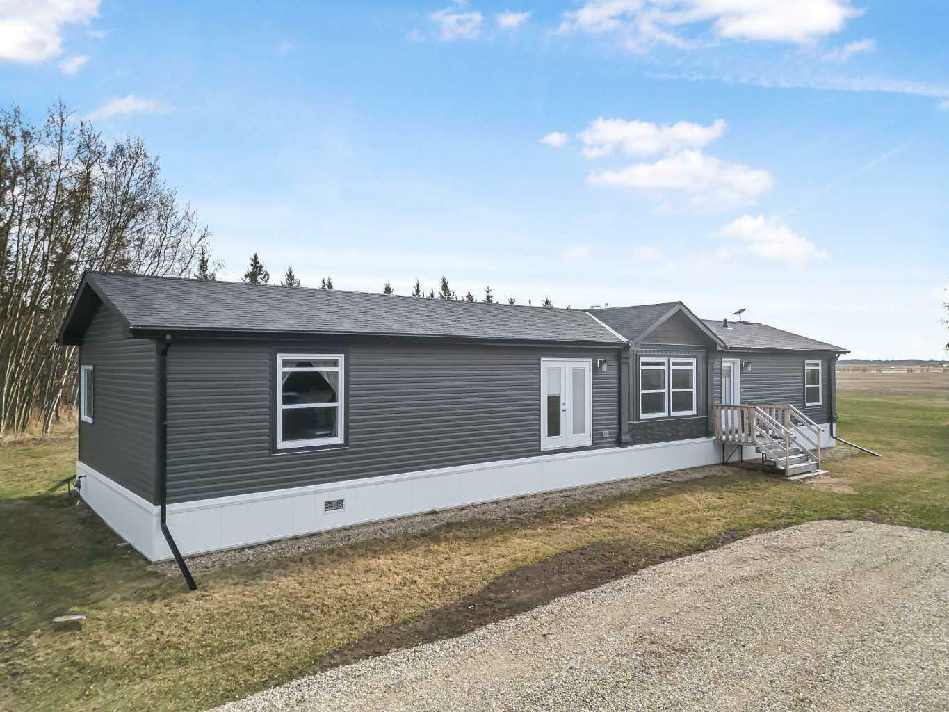 Photo de la propriété:  390022 Range Road 42  AB T0M 0P0 