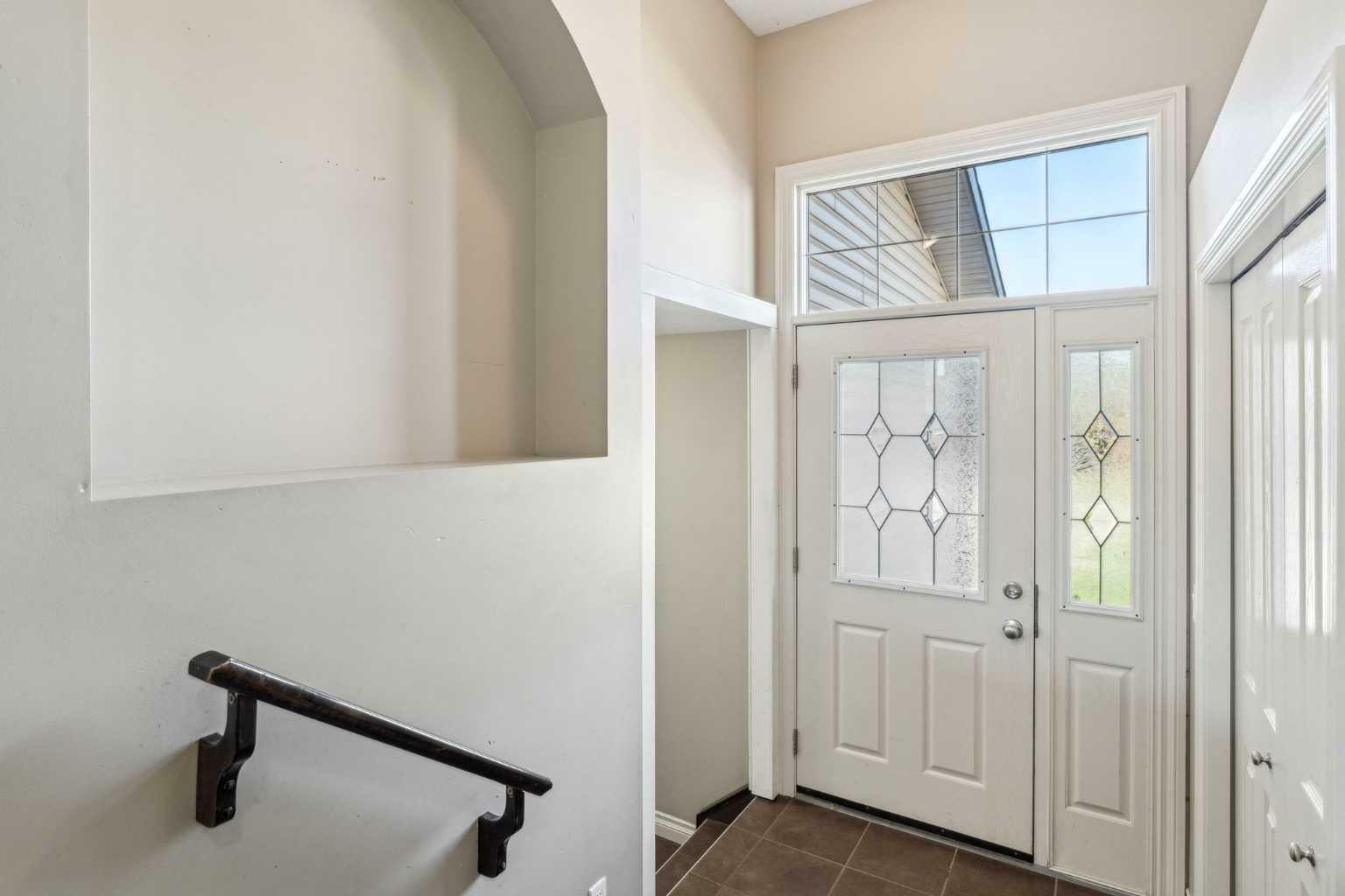 Property Photo: 606 Montgomery Close SE AB T1V 0B7