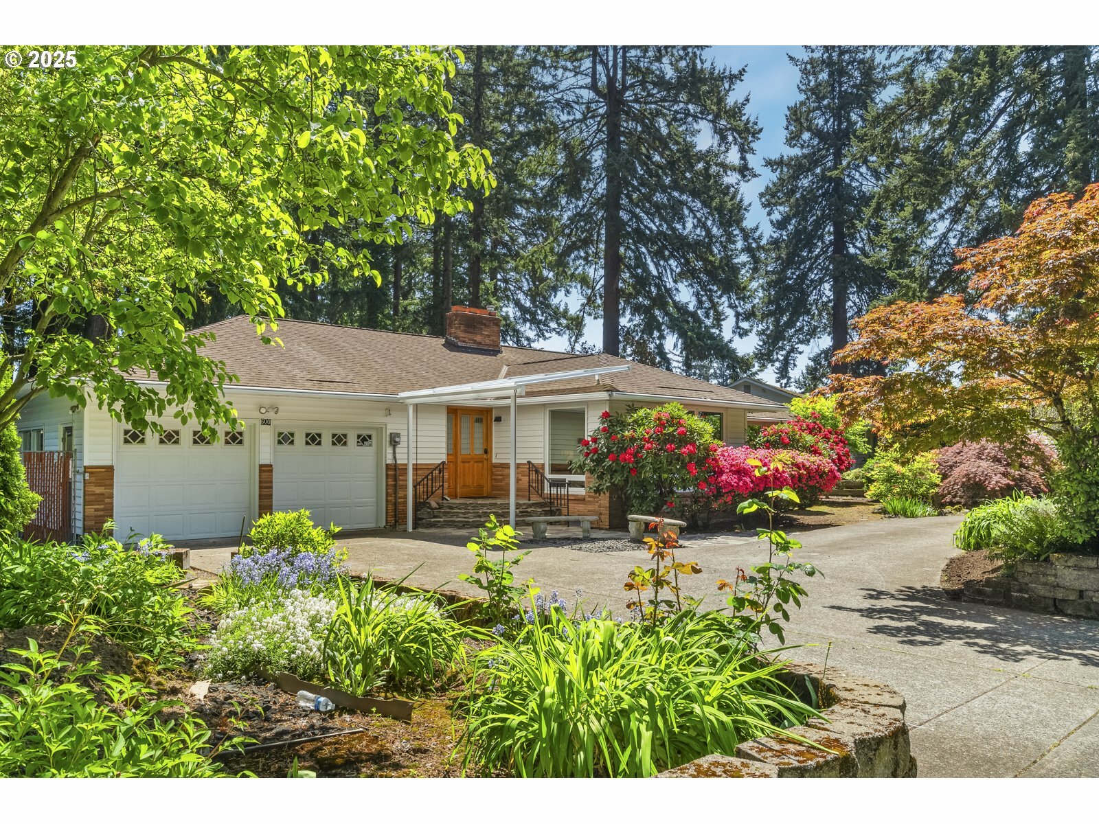 Property Photo: 600 NE 148th Ave OR 97230