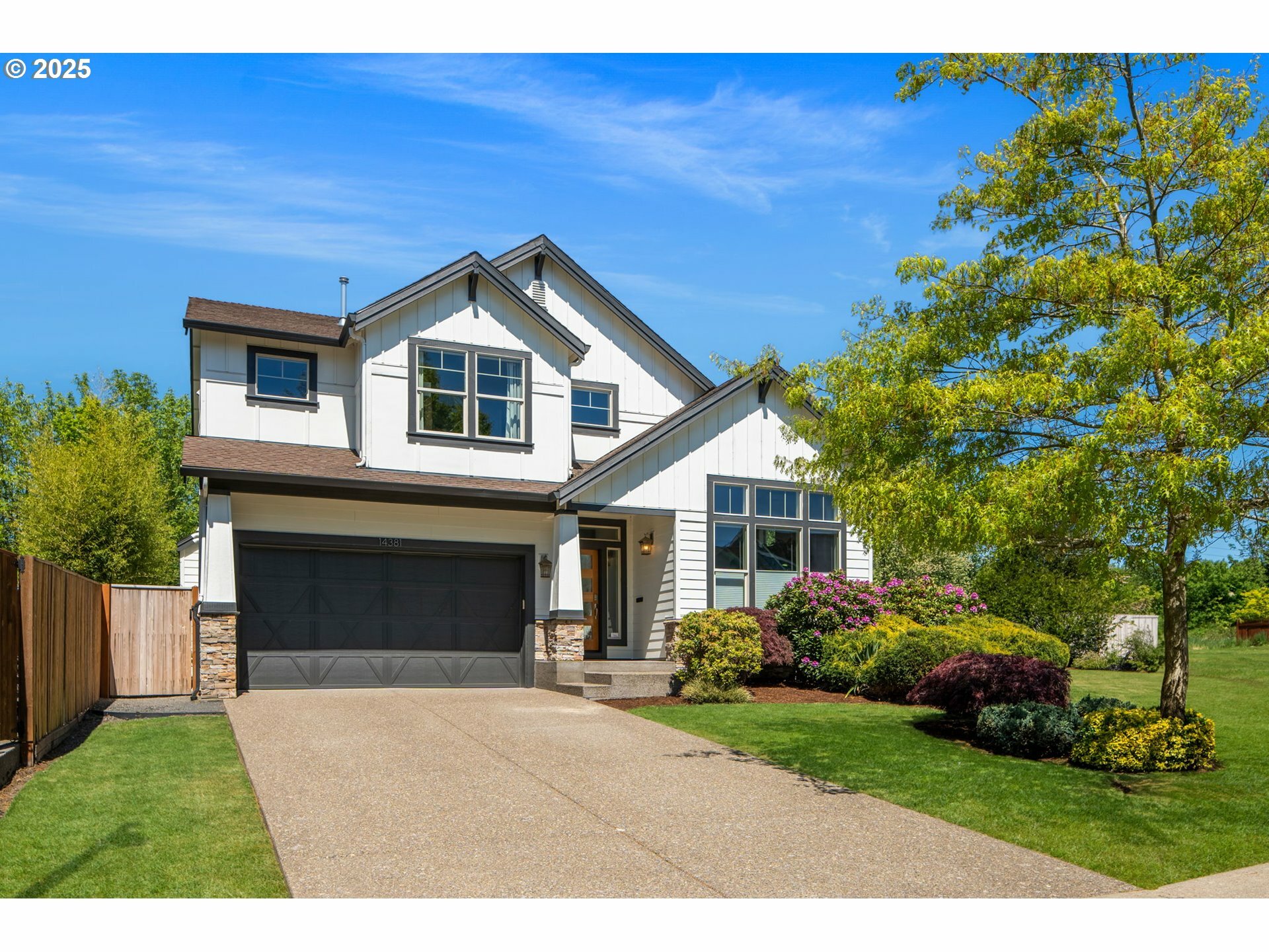 Property Photo: 14381 NW Greenwood Dr OR 97229