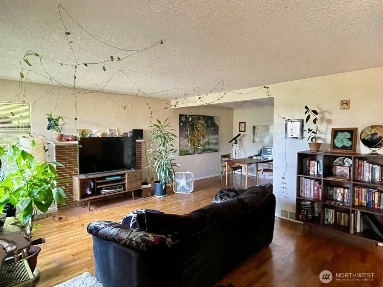 Property Photo: 10202 1st Avenue NW WA 98177