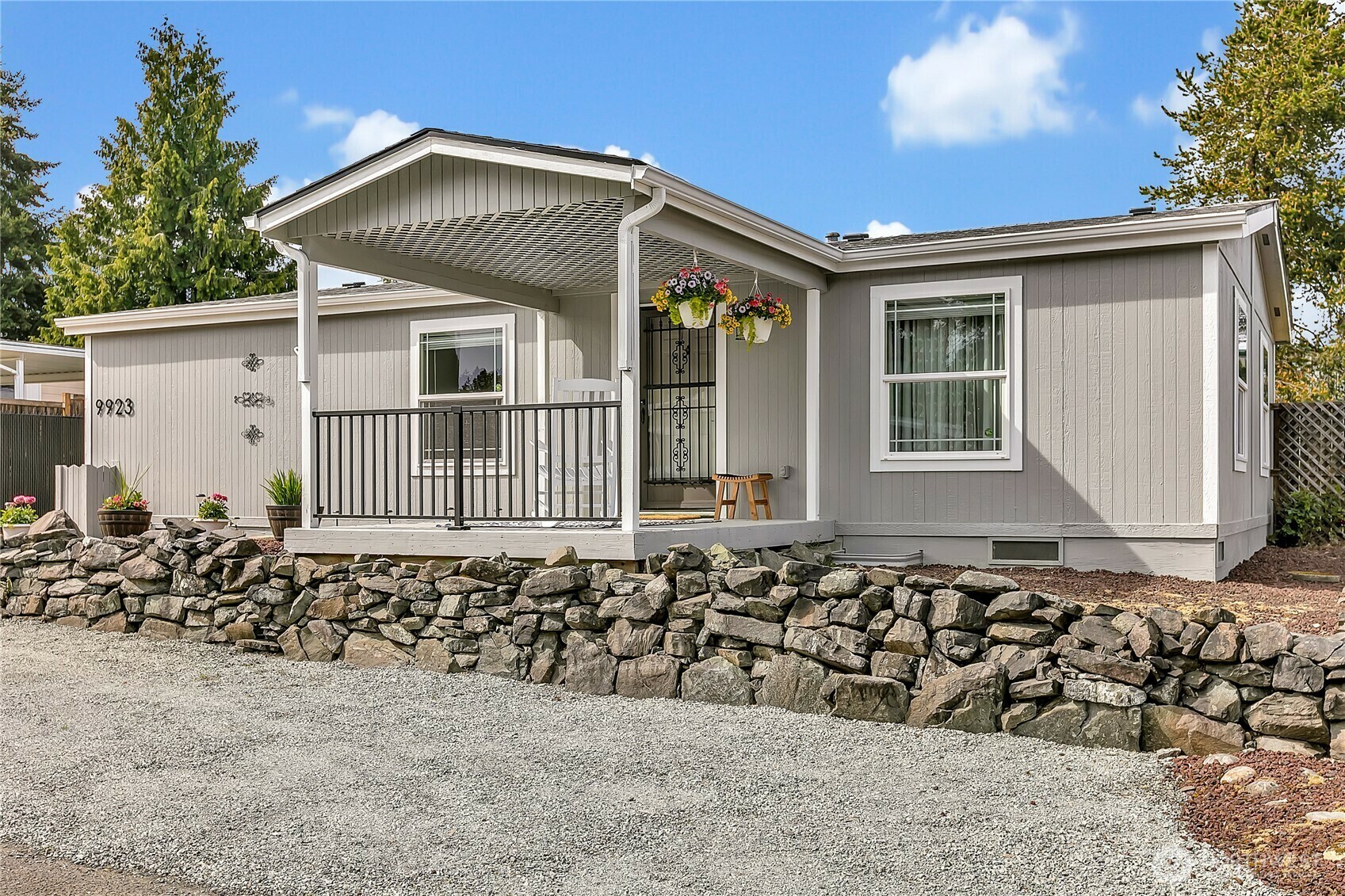 Property Photo: 9923 189th Street E WA 98375