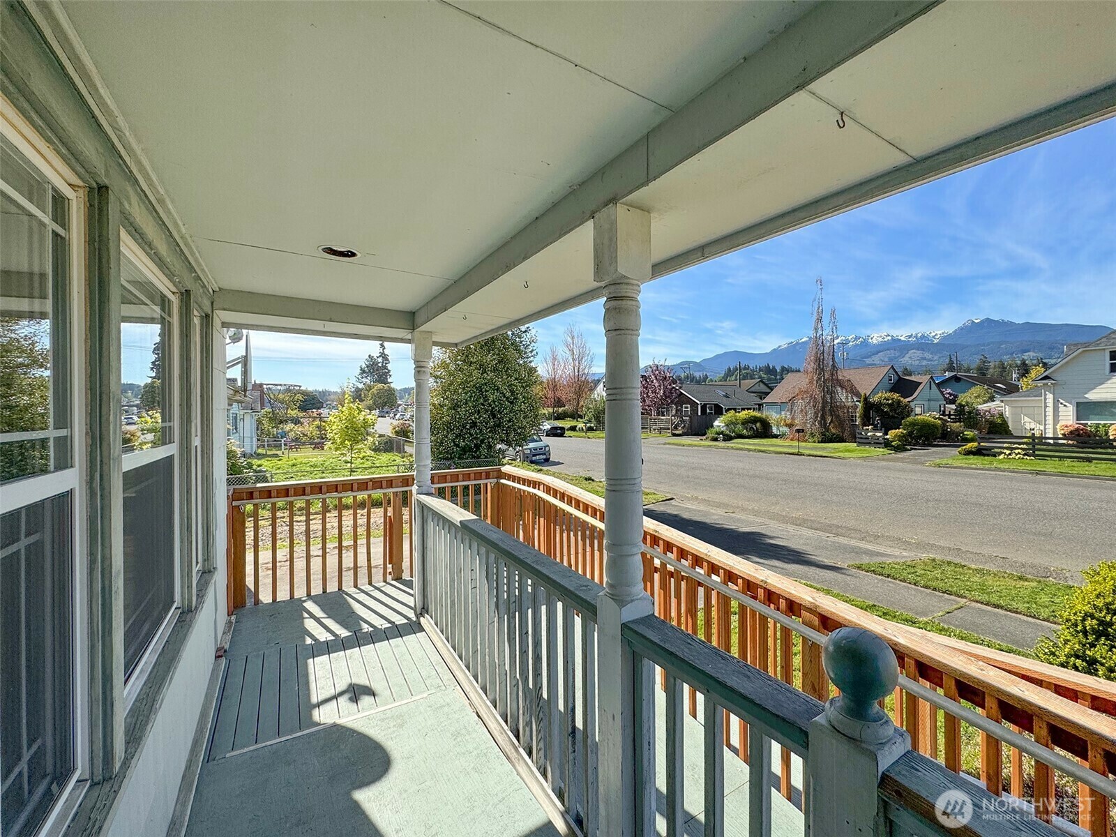 Property Photo: 721 Georgiana Street WA 98362