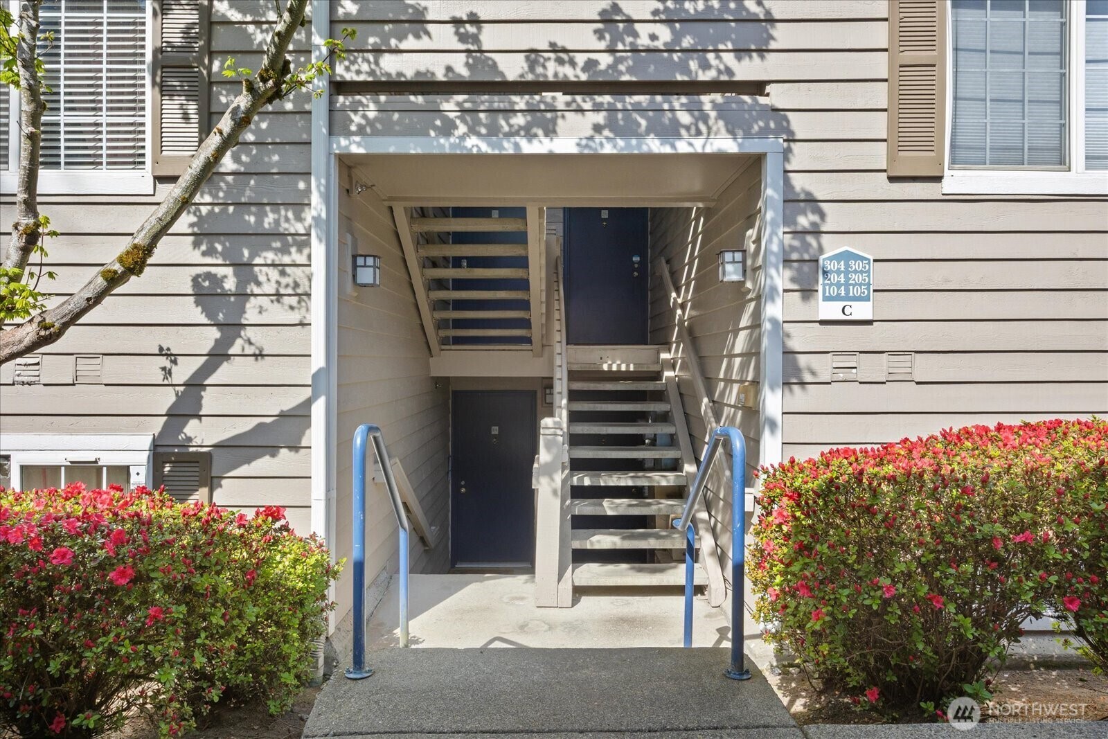 Property Photo: 14007 NE 181st C304 WA 98072