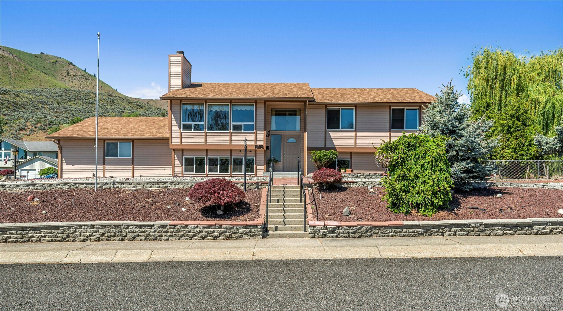 Property Photo: 1836 Jefferson St. WA 98801