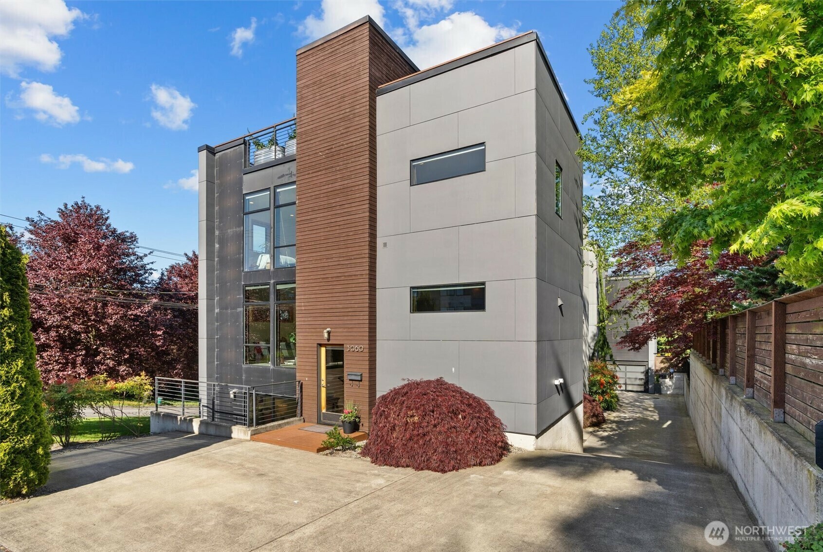 Property Photo: 3060 24th Avenue W WA 98199