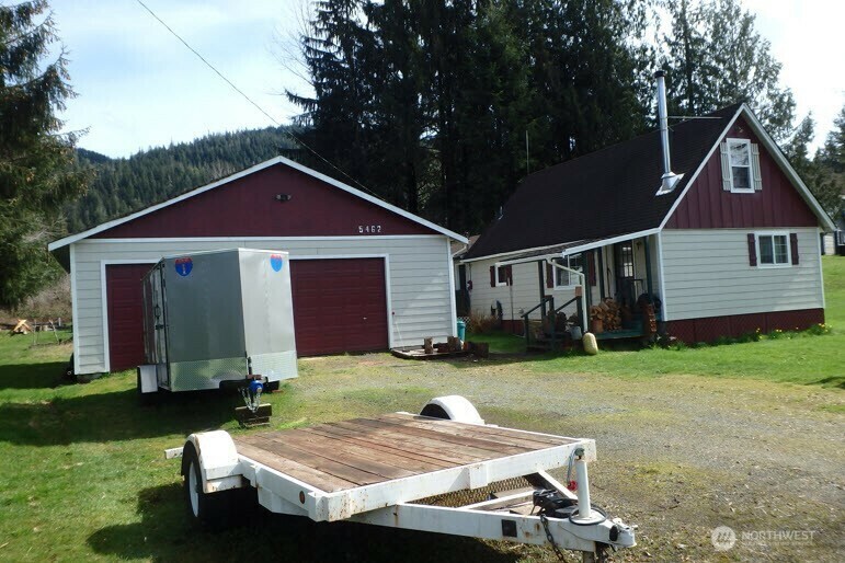 Property Photo: 5462 US Highway 101 WA 98566