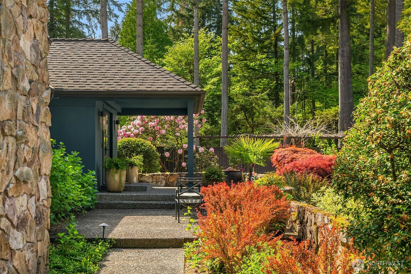 Property Photo: 13403 NE 33rd Lane WA 98005