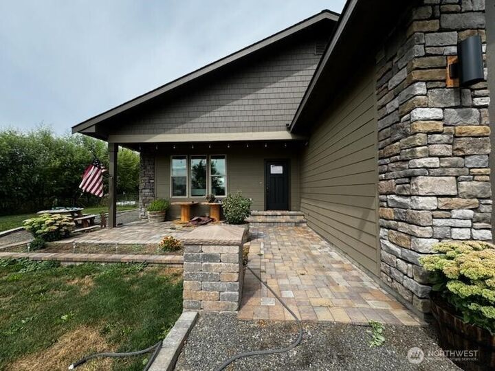 Property Photo: 250 Upper Katen Lane WA 98926