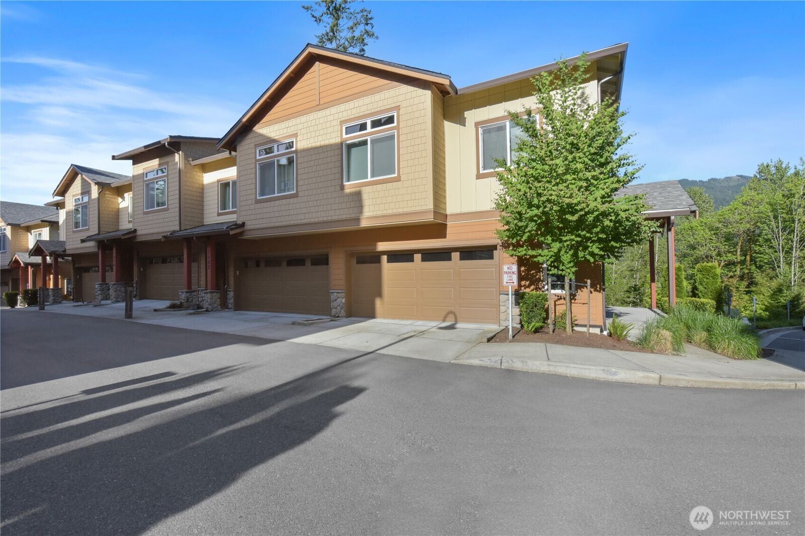 Property Photo: 1086 Collier Place SW WA 98027