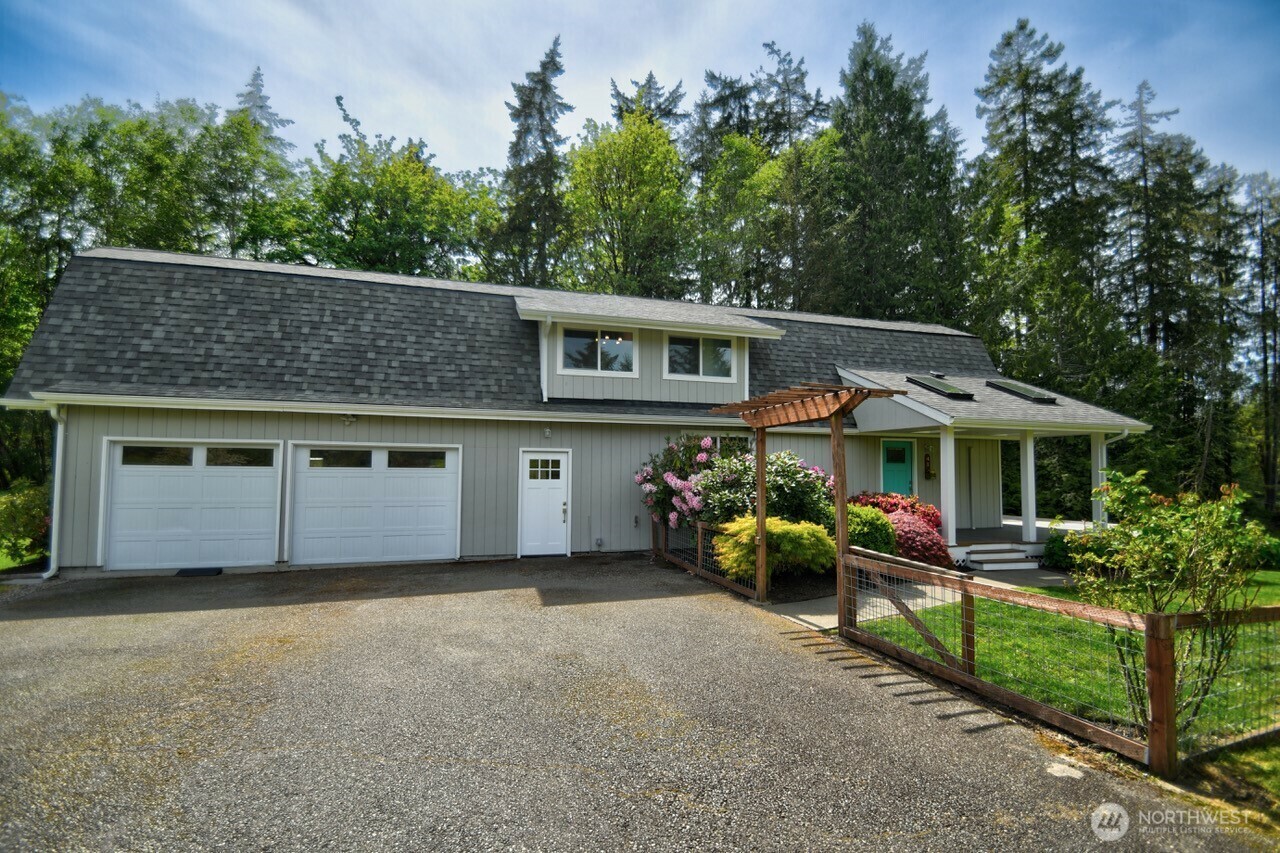 Property Photo: 41 SE Wildcat Cove Road WA 98584