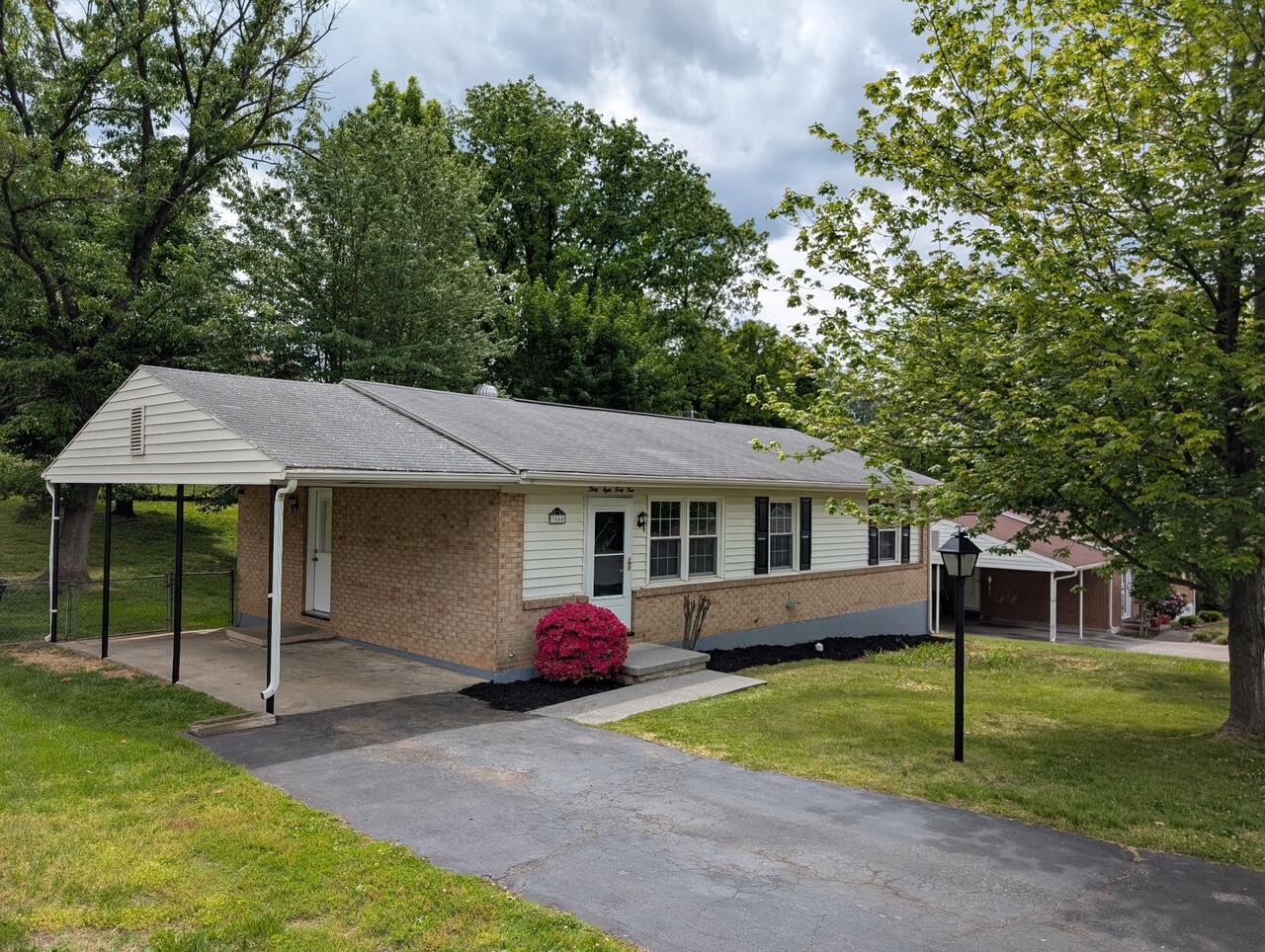 Property Photo: 3844 Old Stevens Rd NW VA 24017