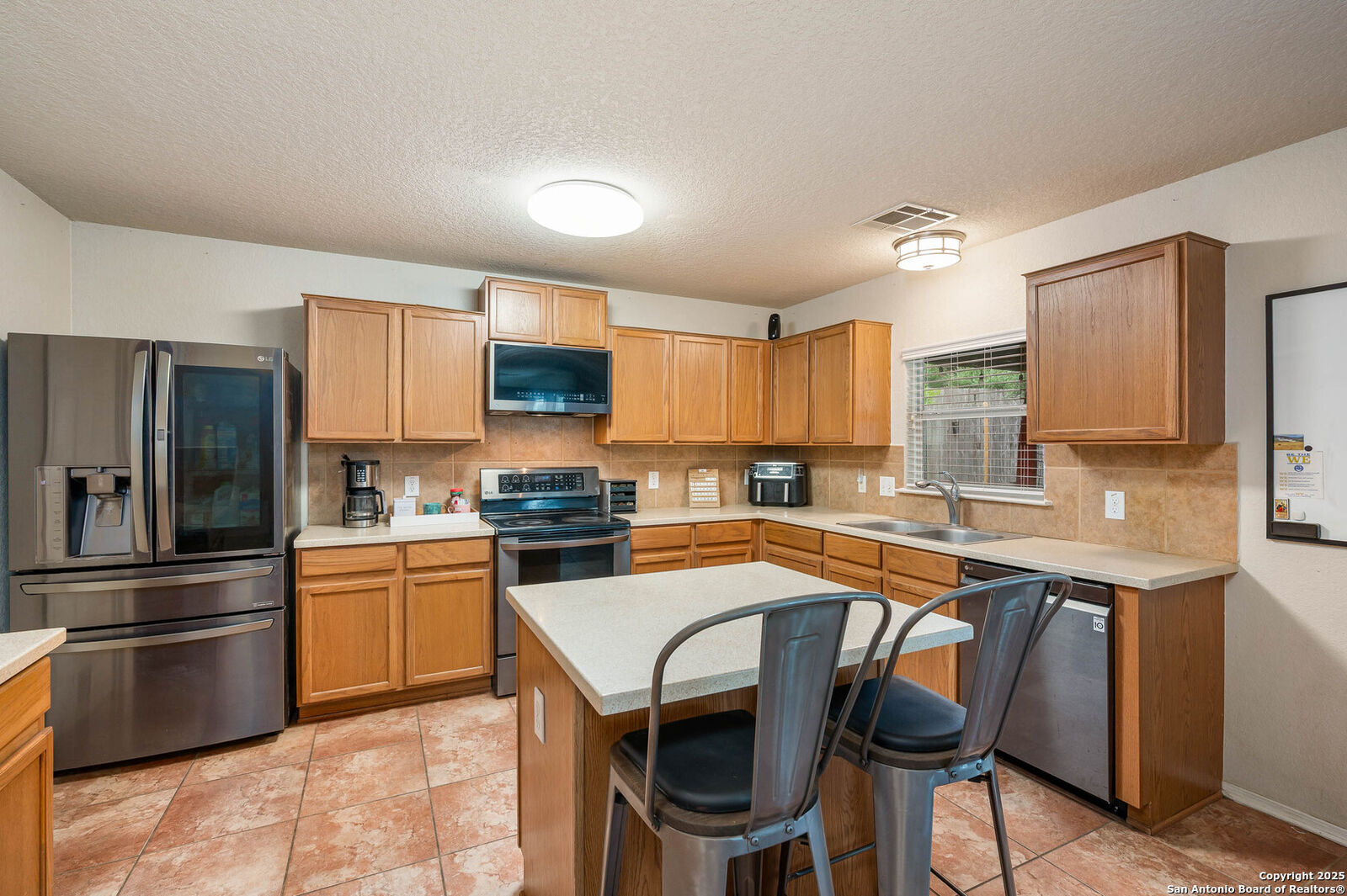 Property Photo: 3911 Valencia Peak TX 78261