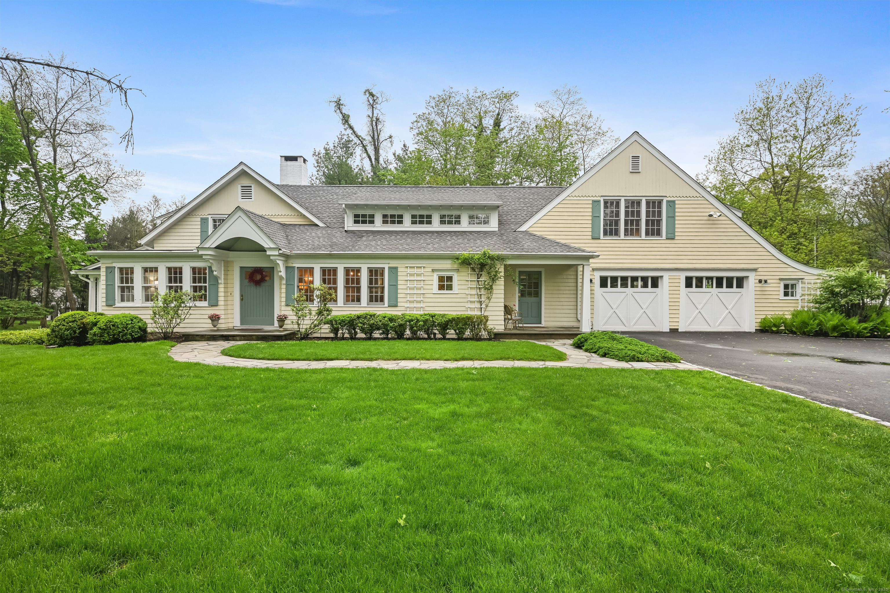 Property Photo:  19 Hilltop Road  CT 06854 