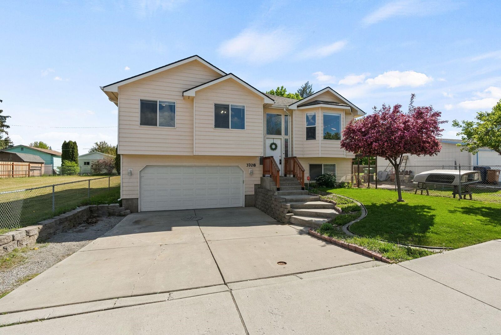 Property Photo:  3708 E 25th Ave  WA 99223 