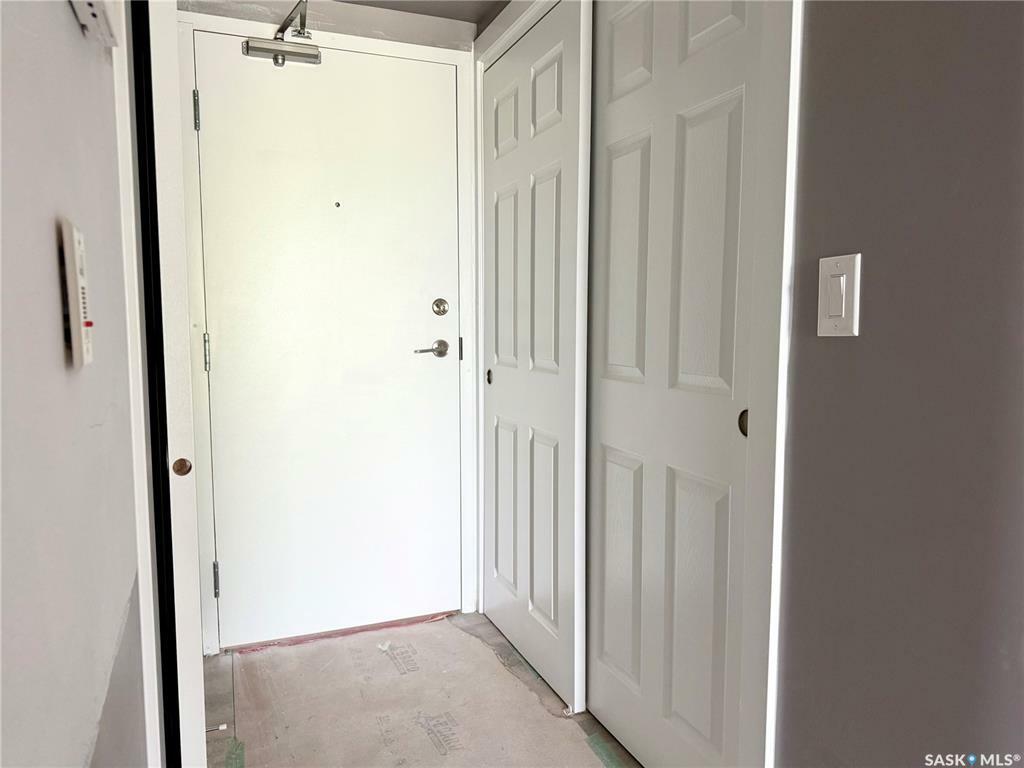 Property Photo:  607 10th Street 402  SK S0K 2A0 
