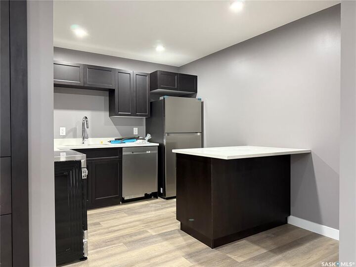 Property Photo: 607 10th Street 402 SK S0K 2A0