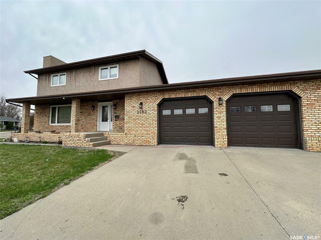 1102 Sinclair Bay  Estevan SK S4A 2M7 photo