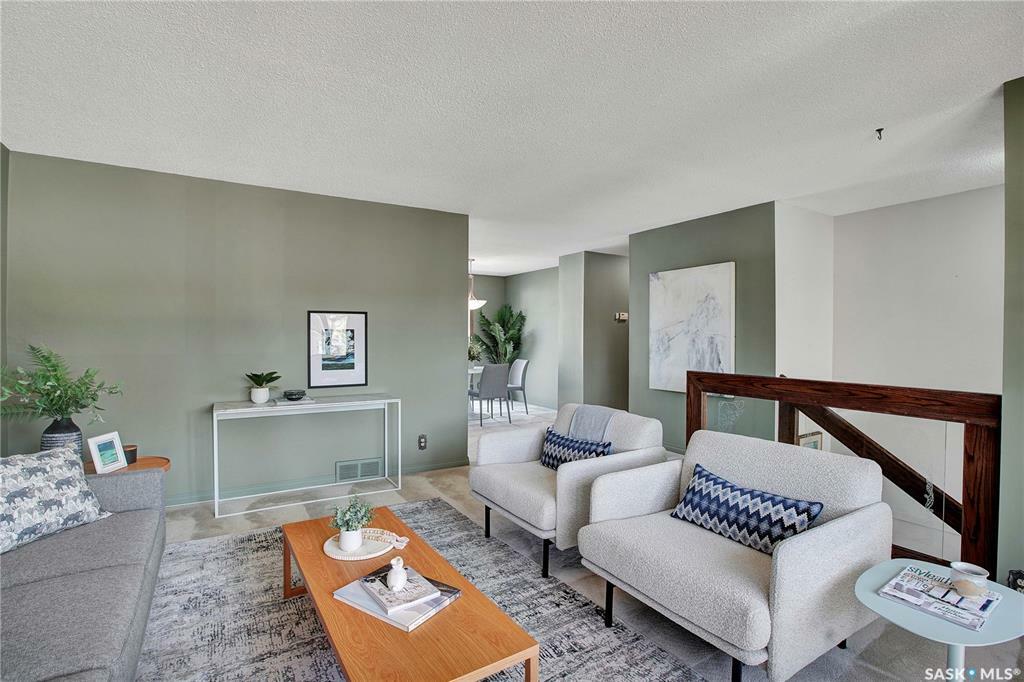 Photo de la propriété: 207 Isabella Street E SK S7J 0B2