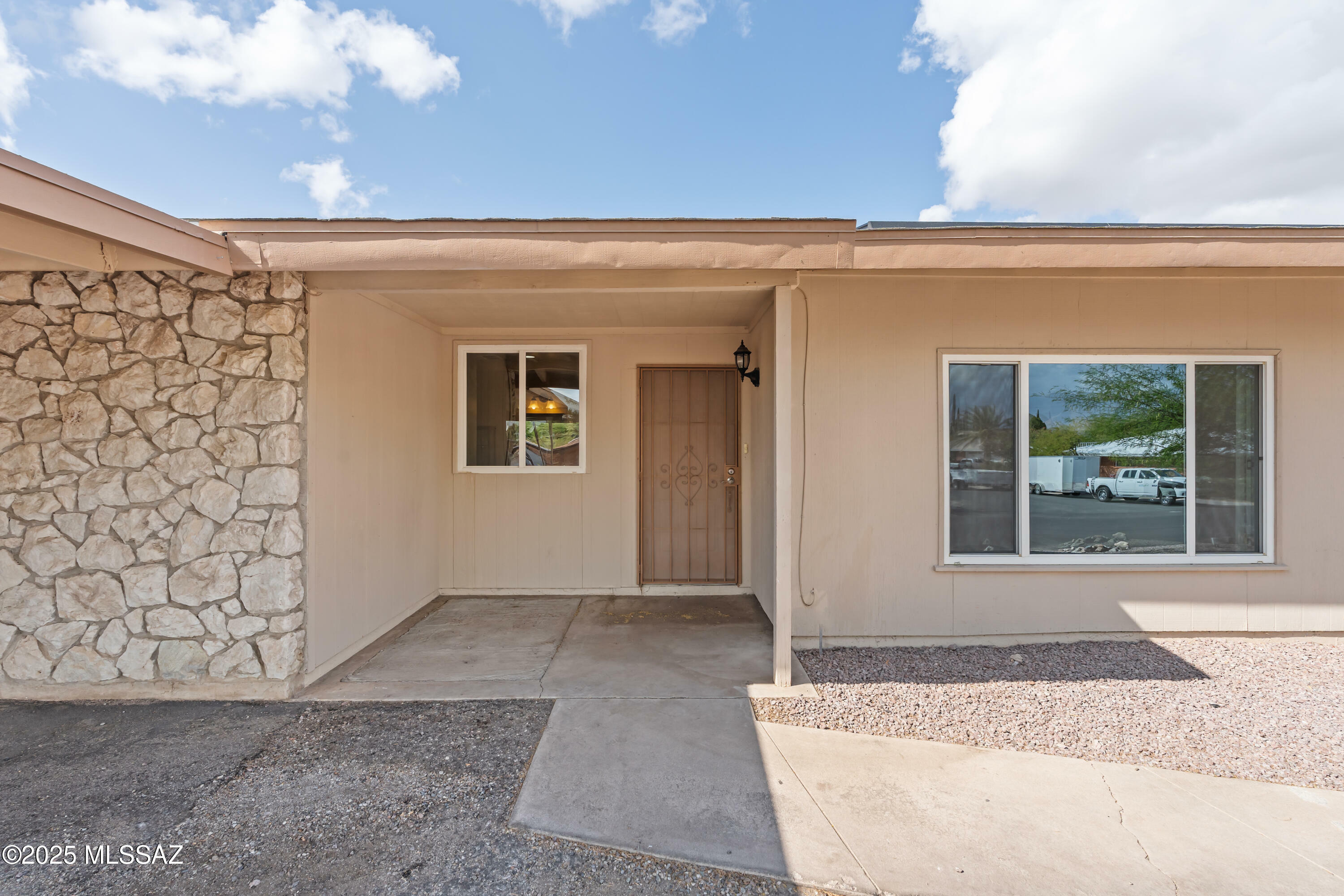 Property Photo: 634 S Santa Ana Drive AZ 85710