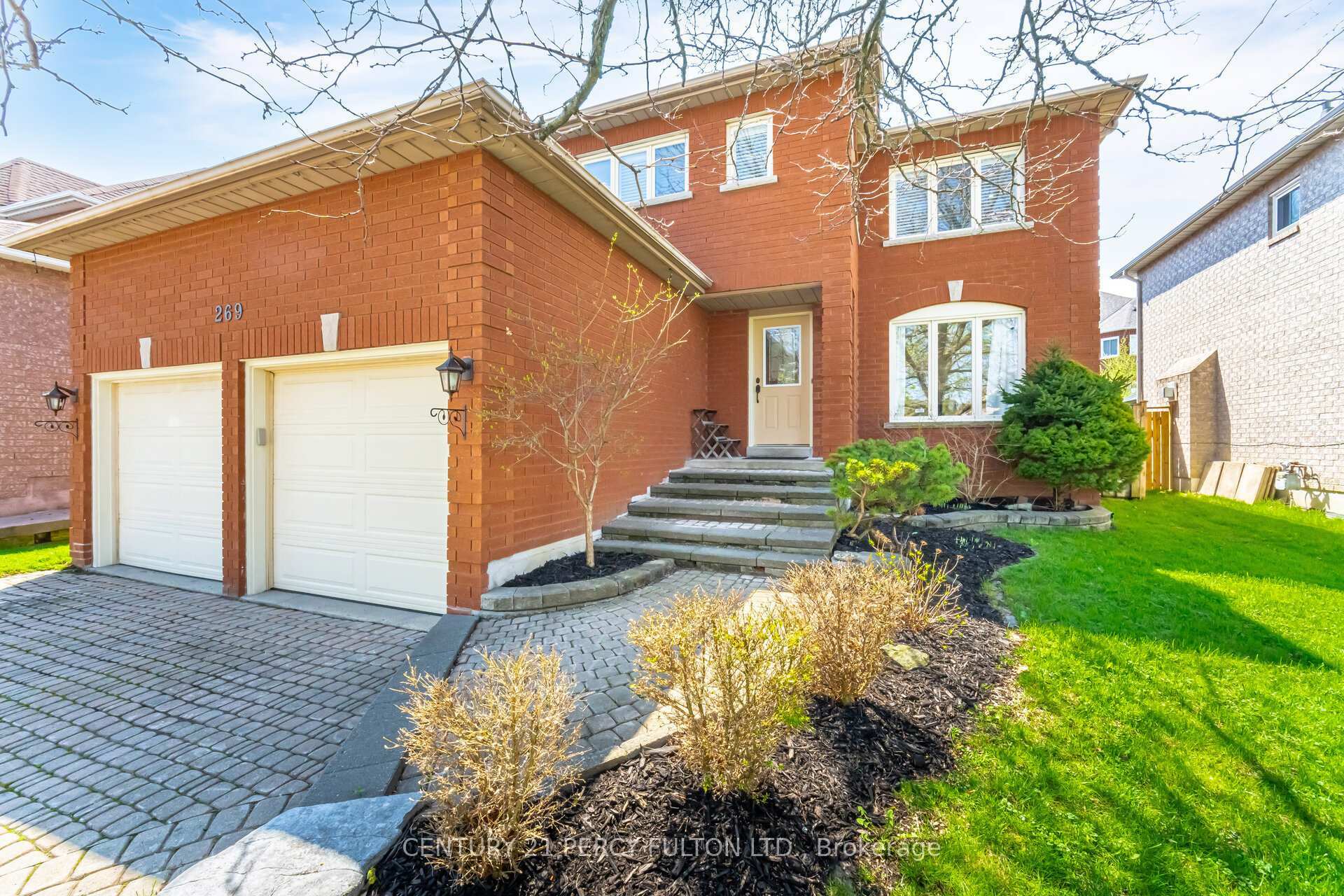 Photo de la propriété: 269 Hoover Drive ON L1V 5R9