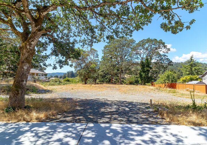 3160 Glen Lake Rd — photo 1