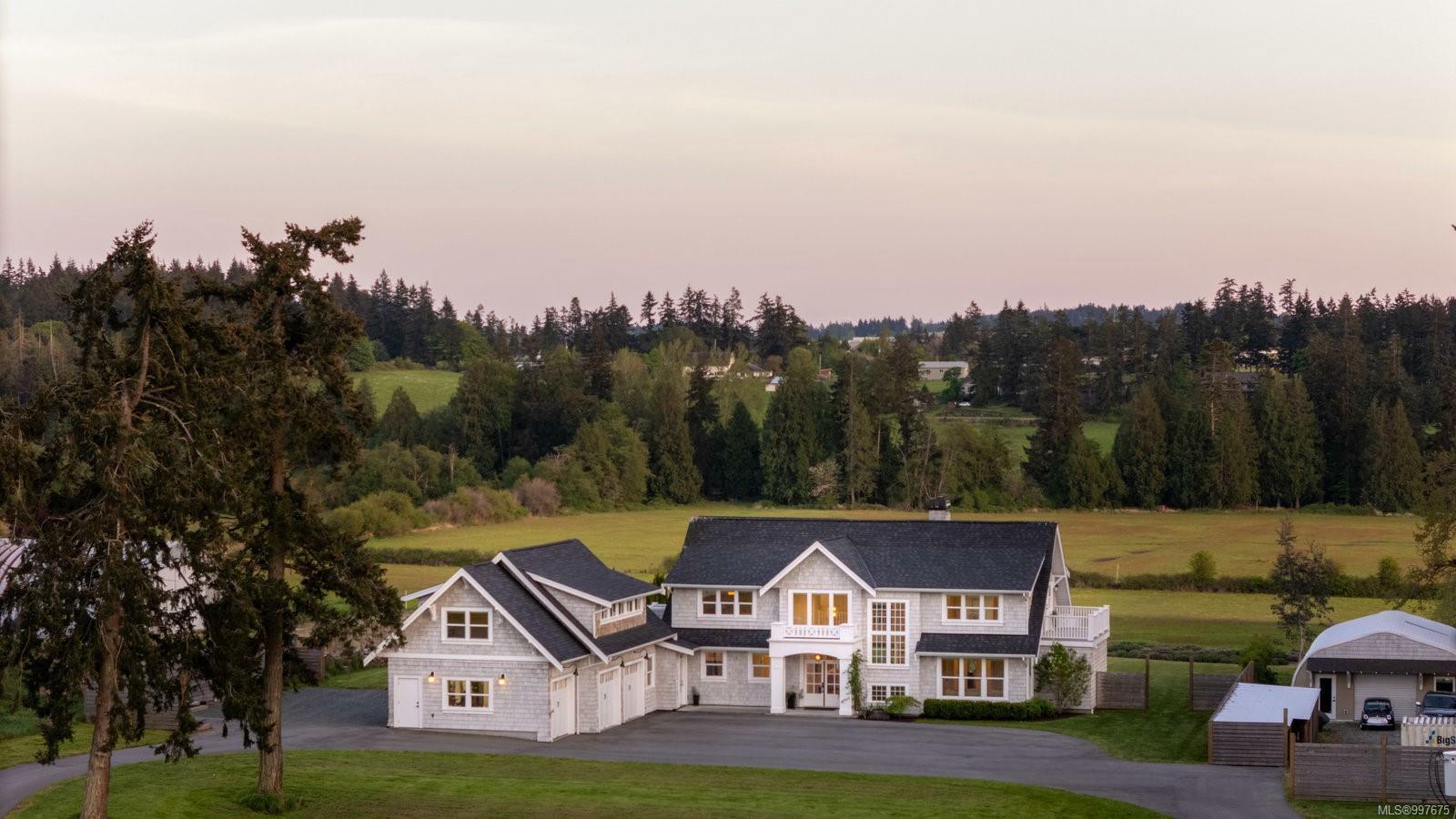 Property Photo: 1527 Mount Newton Cross Rd BC V8M 1L1