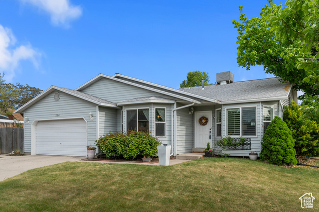 Property Photo: 1206 E Moss Cir UT 84047
