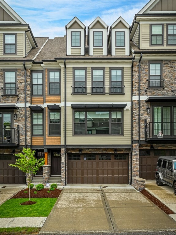 Property Photo: 120 Enclave Dr PA 16046