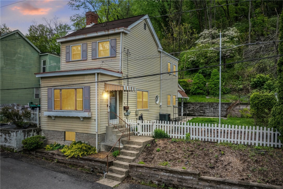 Property Photo: 98 Jordan Ave PA 15215
