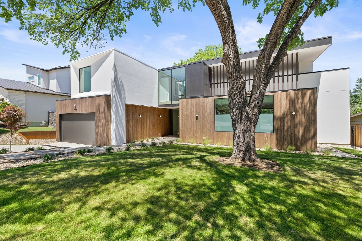 Property Photo: 2502 Barhill Drive TX 78704