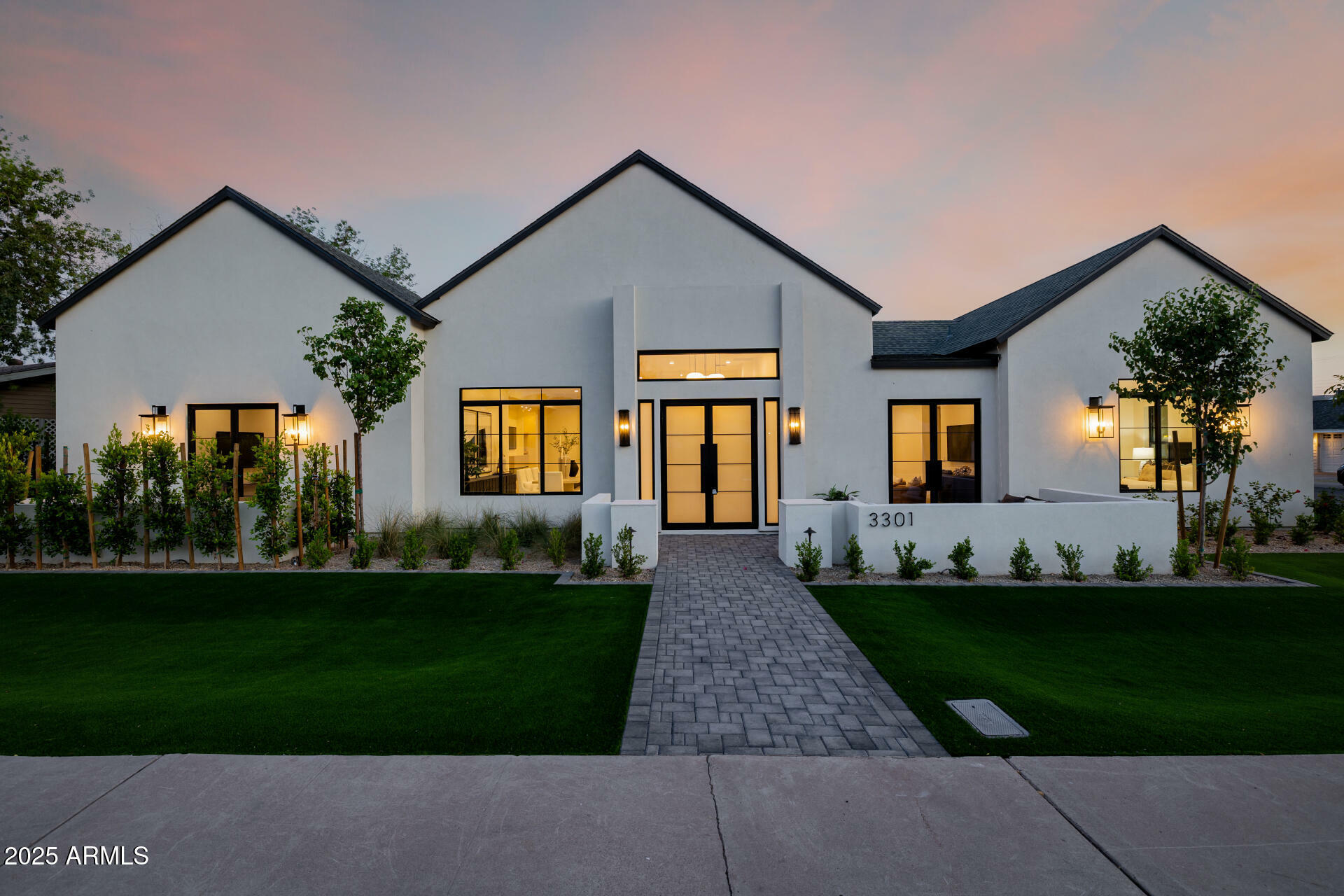 Property Photo: 3301 E Elm Street AZ 85018