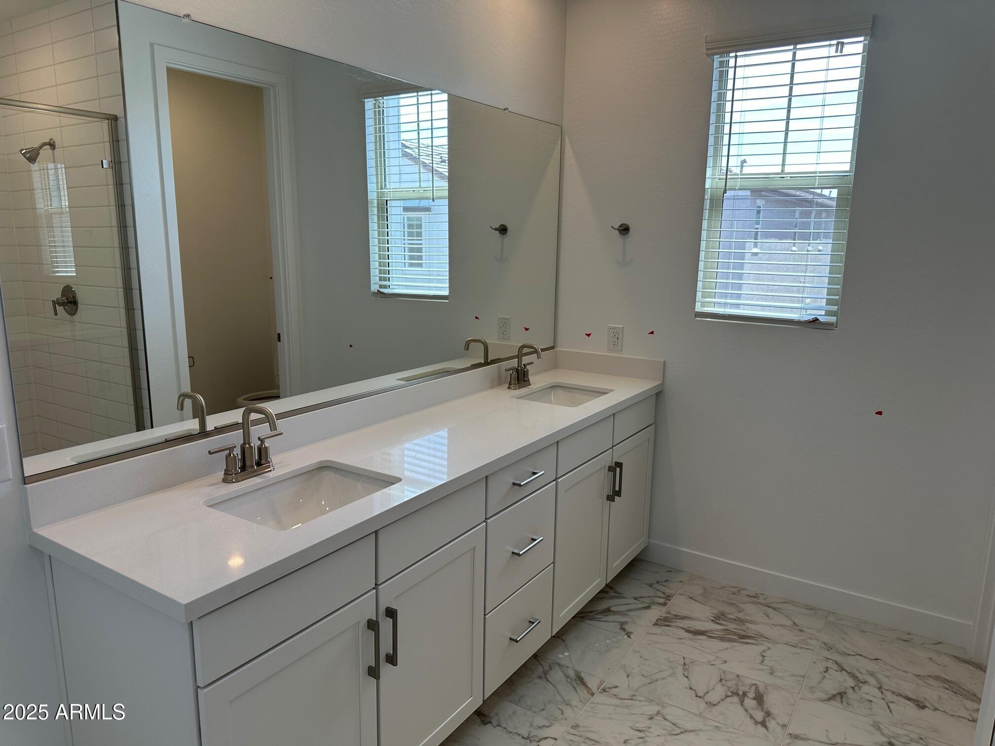 Property Photo: 2466 W Rowel Road AZ 85085