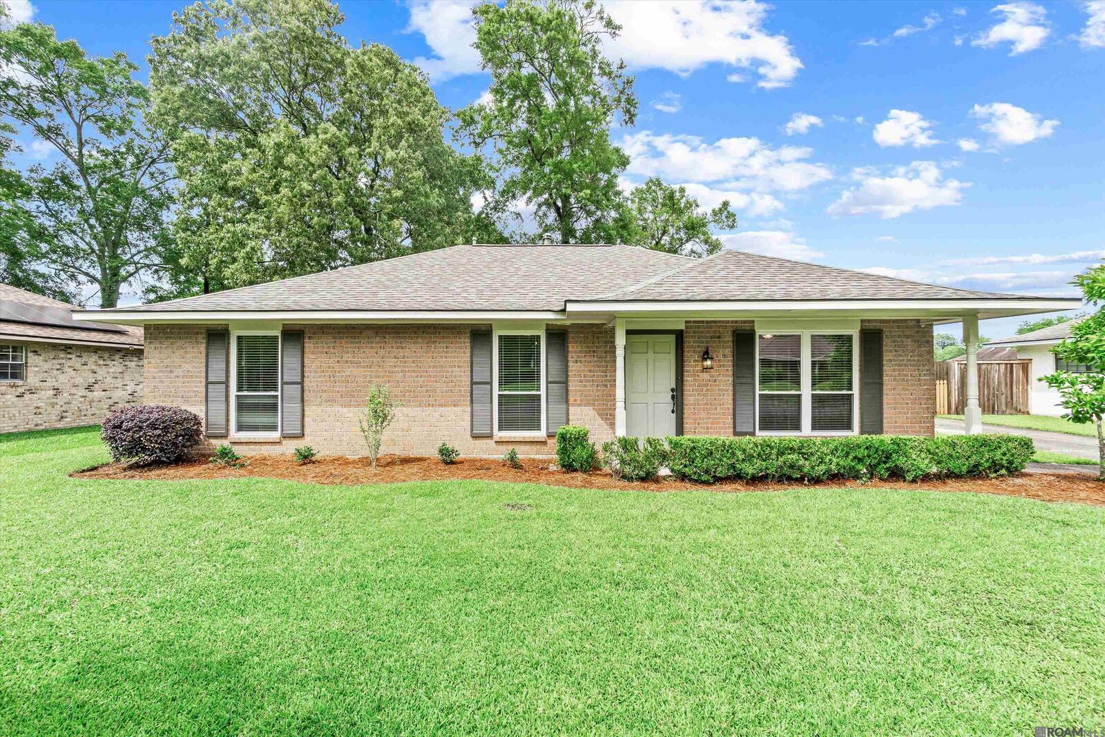 Property Photo:  9427 Windward Rd  LA 70810 