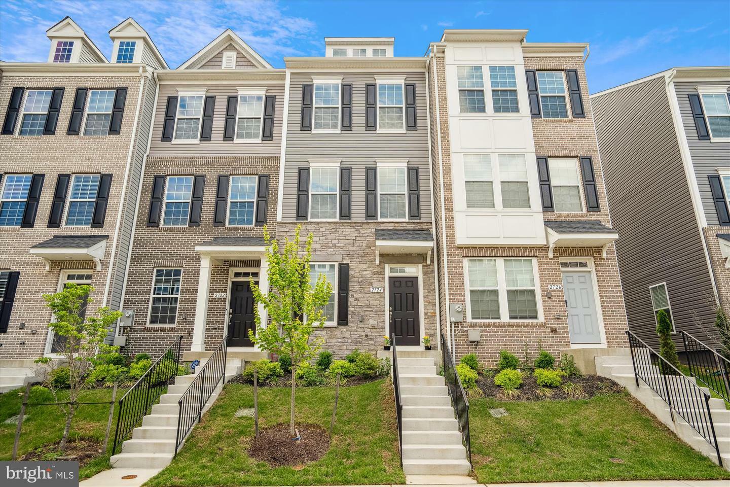 Property Photo: 2724 Lanham Hill Circle MD 20774