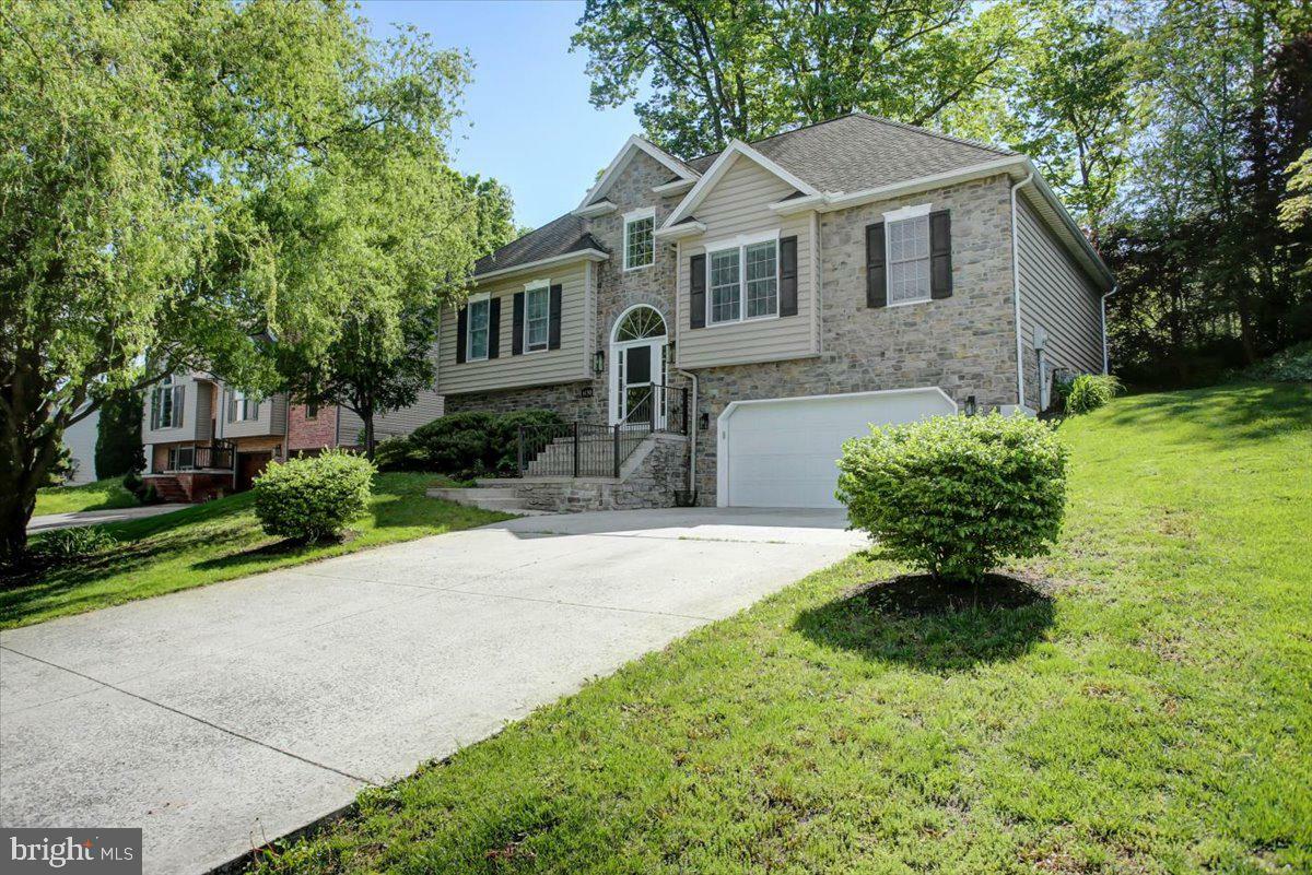 Property Photo: 6130 Greenbriar Drive PA 17222