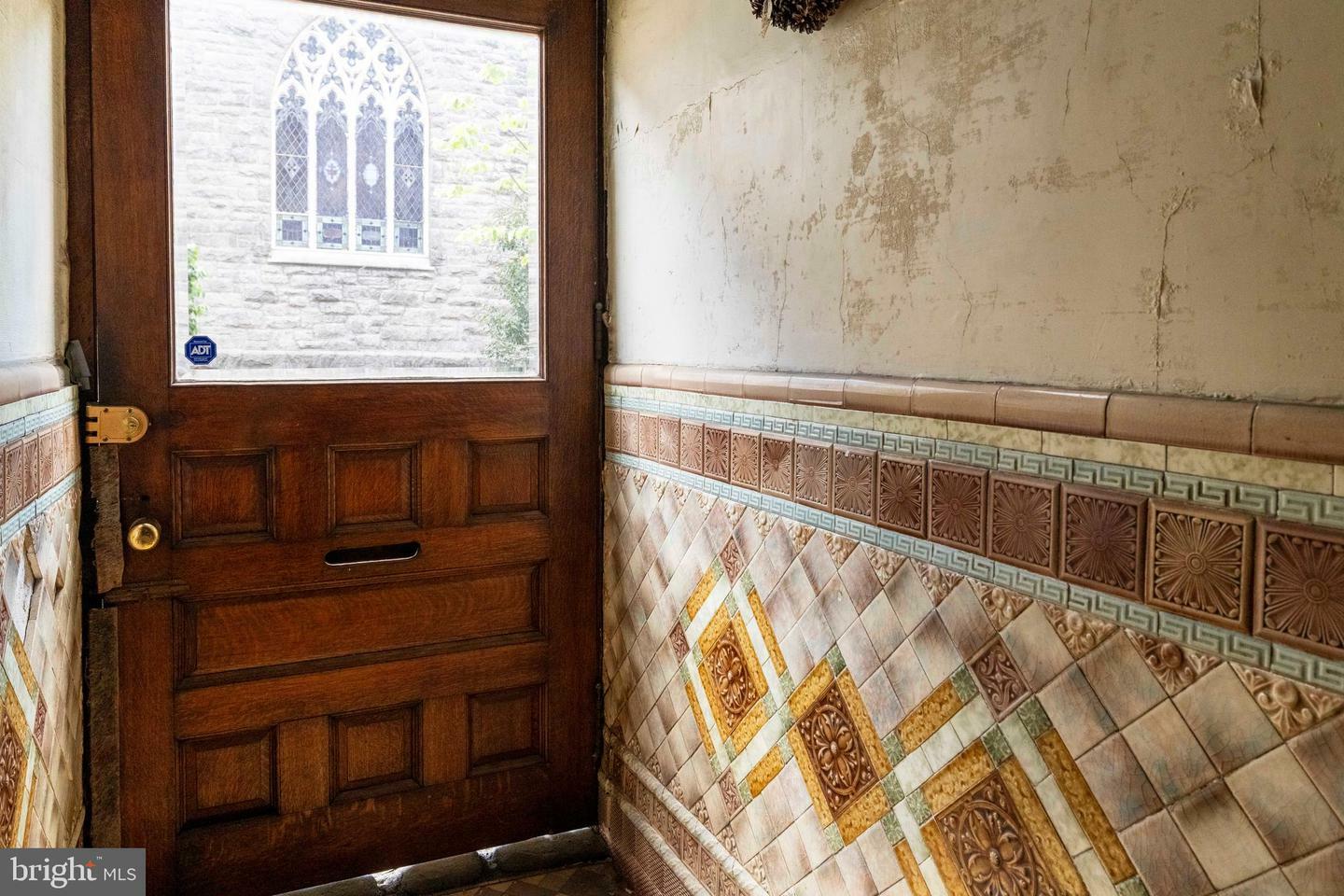 Property Photo: 1717 Mount Vernon Street 19 PA 19130