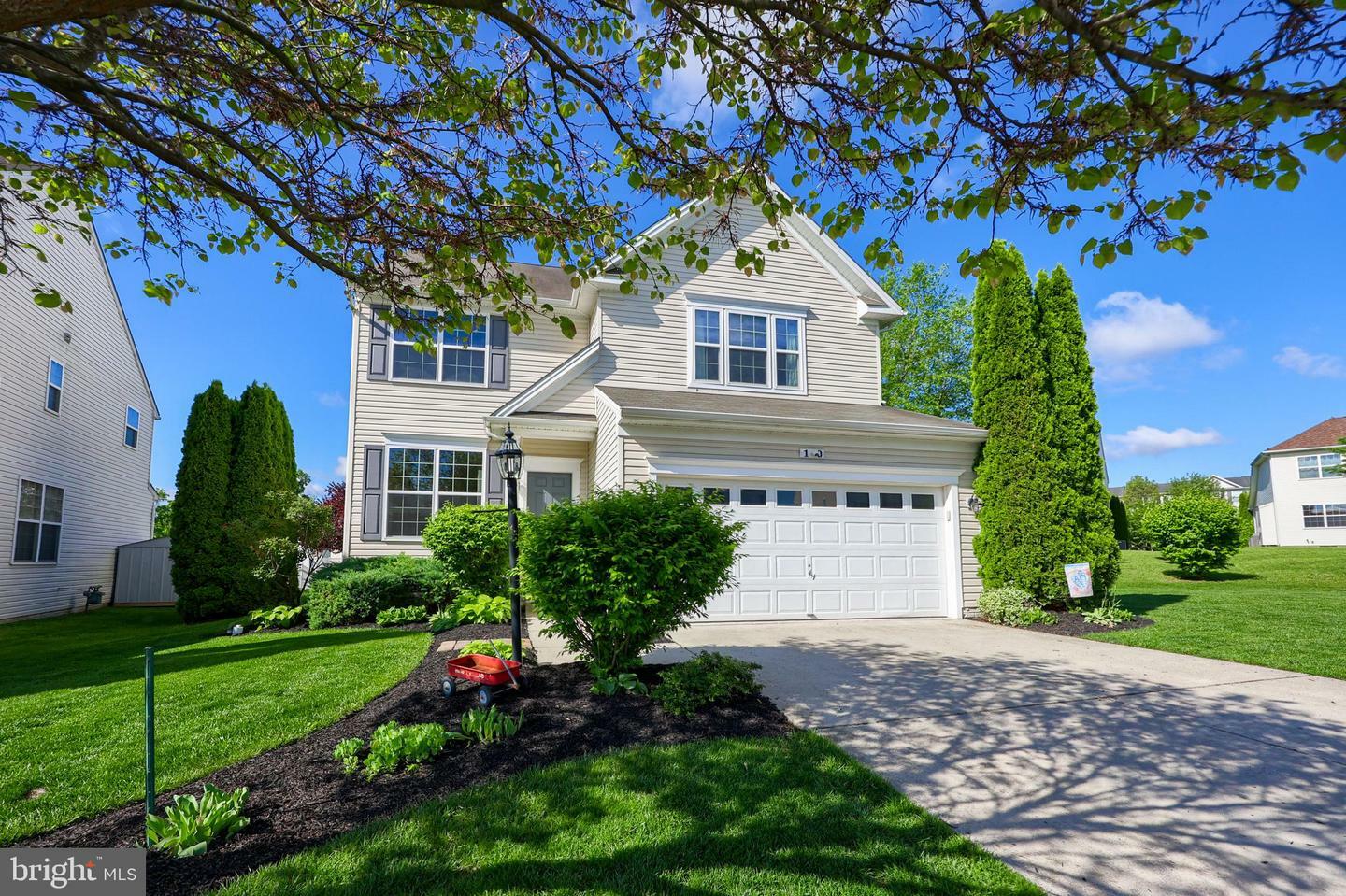 Property Photo: 10 Descartes Drive PA 17603