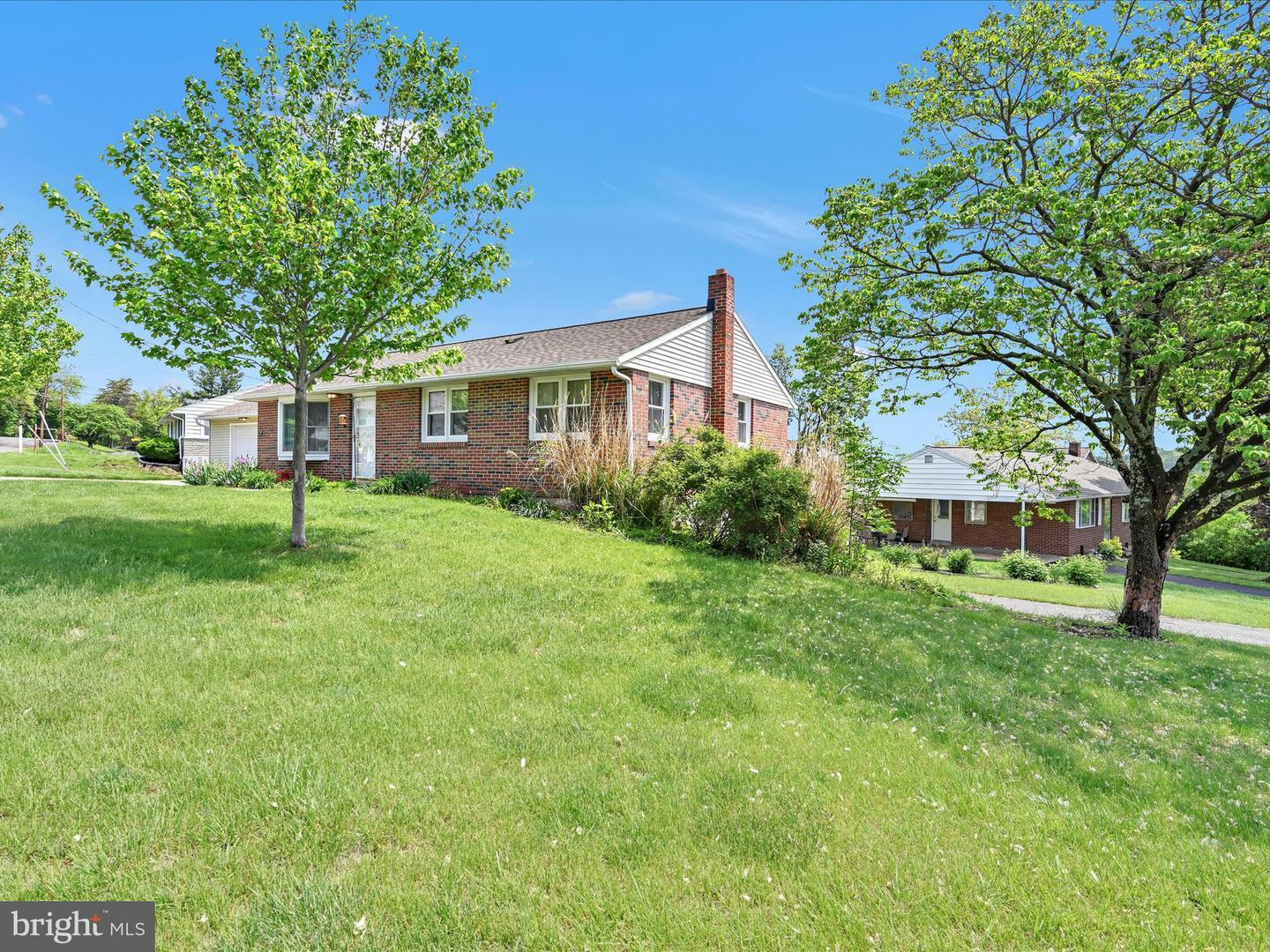 Property Photo: 4330 Hilldale Road PA 19606