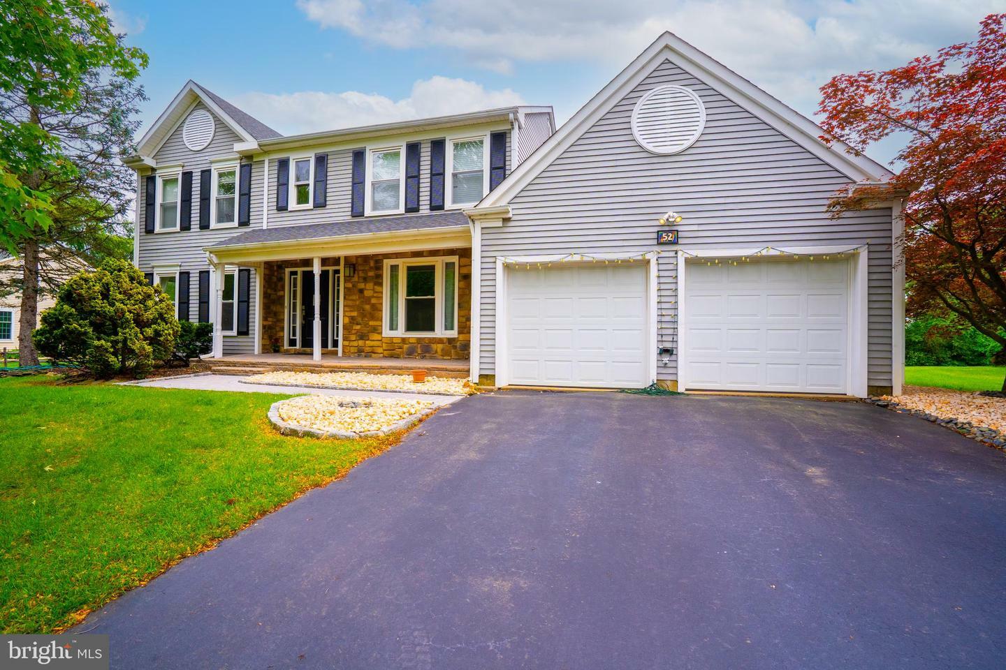 Property Photo:  52 Bradford Lane  NJ 08536 
