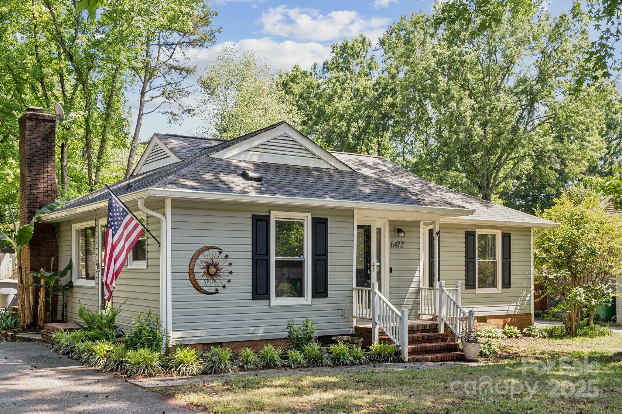 Property Photo: 6412 Old Meadow Road 69 NC 28227