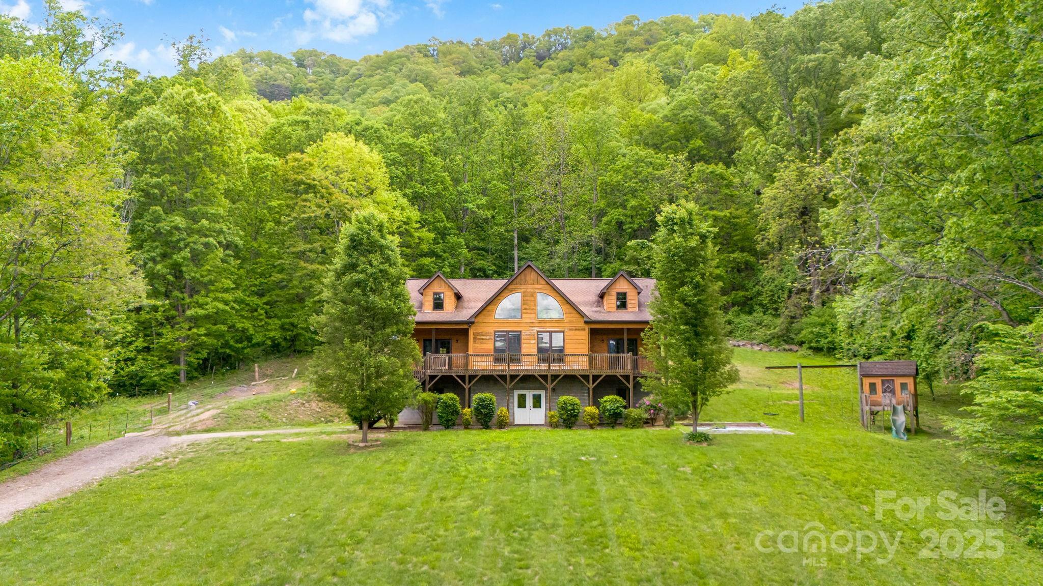 Property Photo: 110 Mailon King Road NC 28748