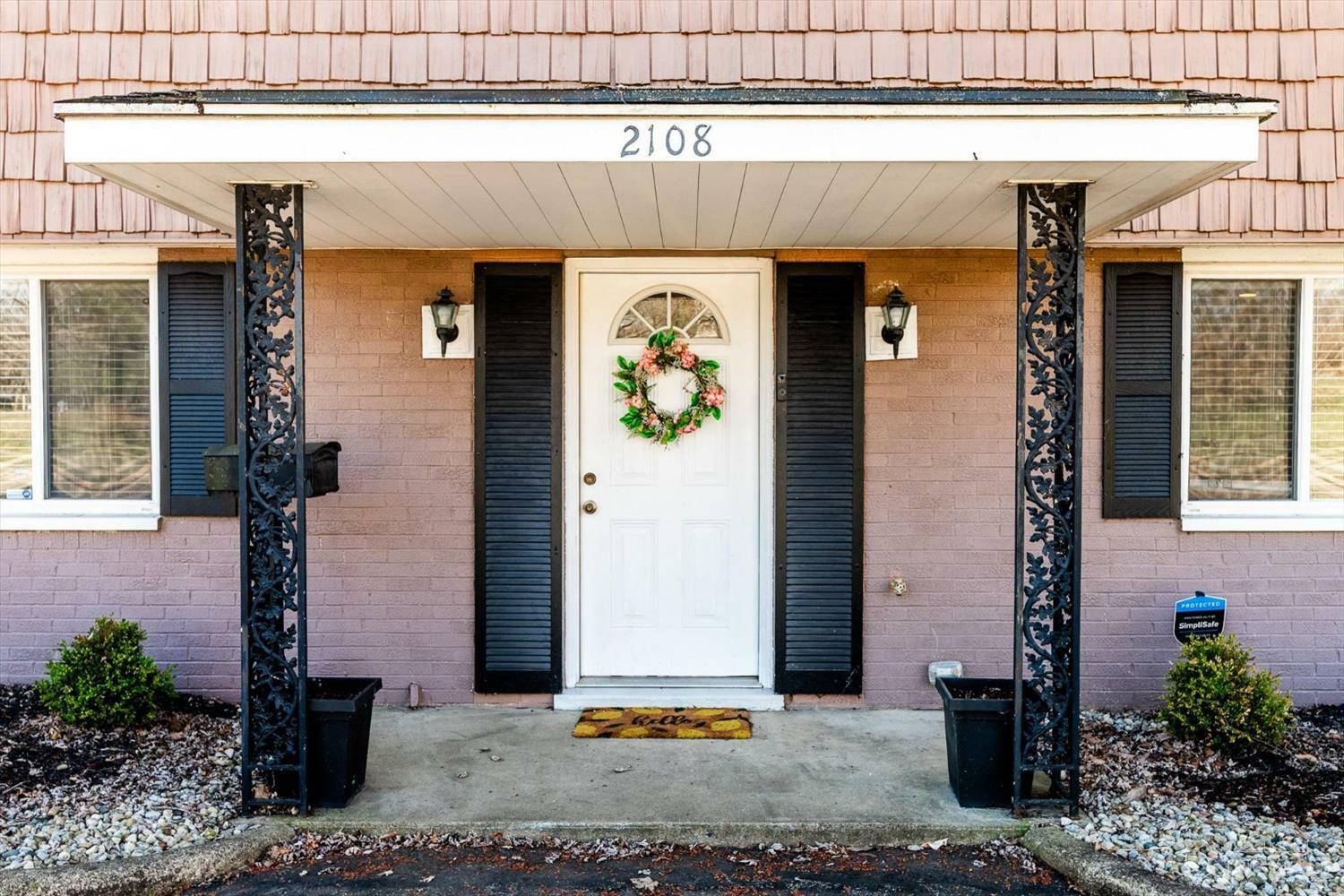 Property Photo: 2108 E David Road OH 45440