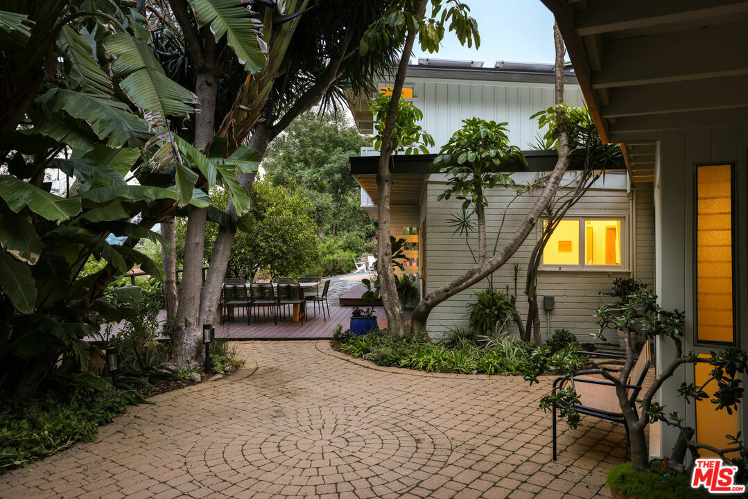Property Photo: 7349 Pacific View Dr CA 90068