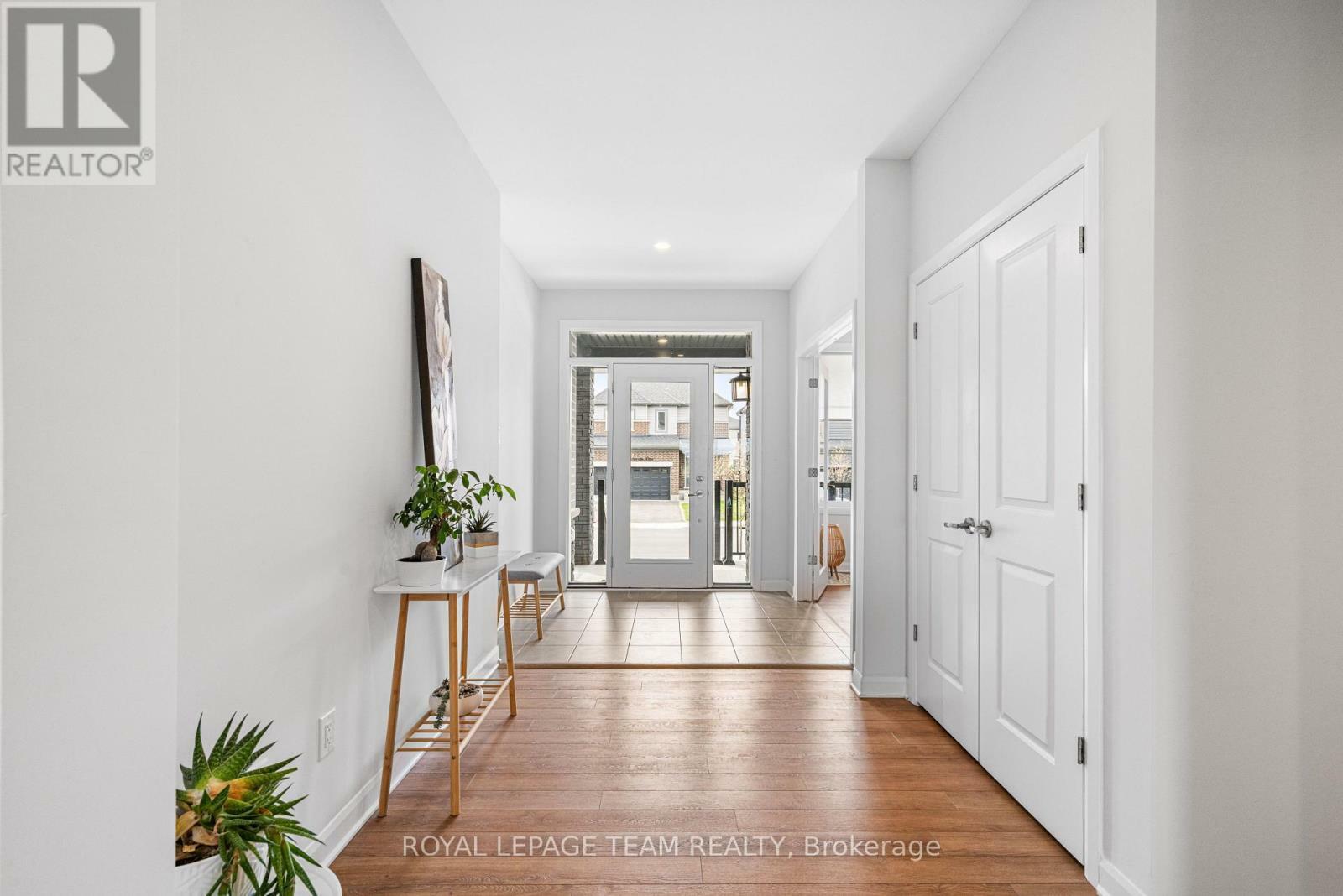Property Photo: 934 Lakeridge Drive ON K4A 5N8