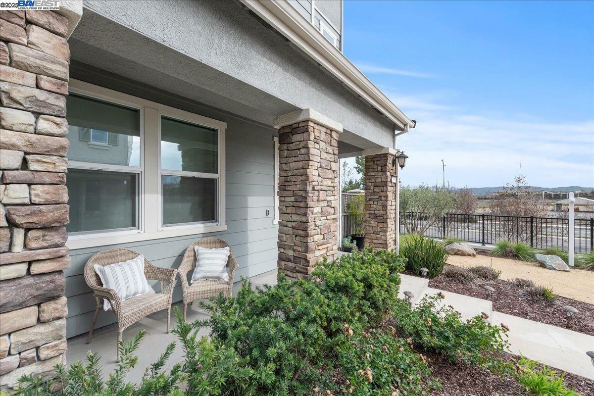 Property Photo: 2976 Stringham Way CA 94568